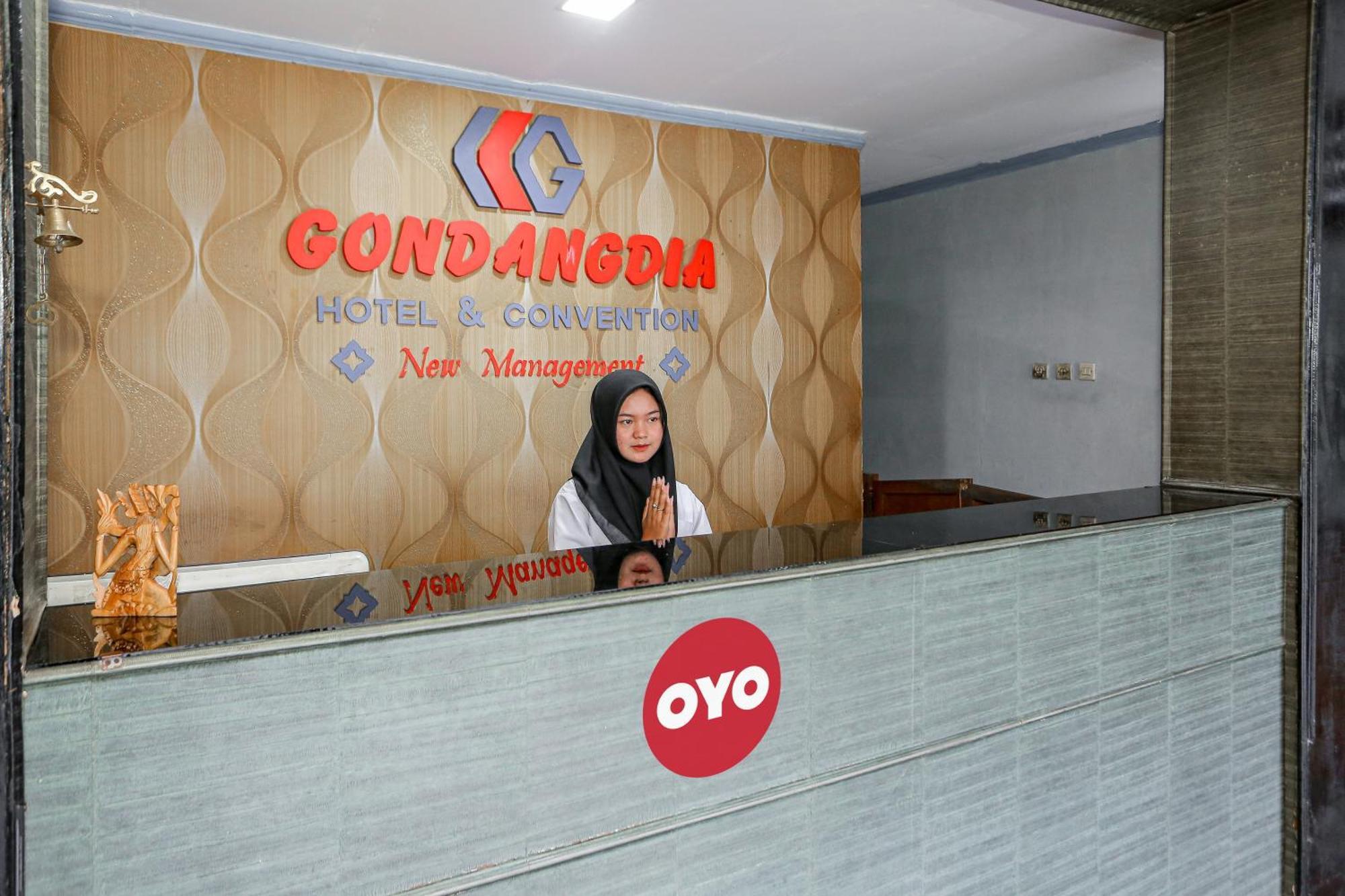 Capital O 93349 Hotel Gondangdia Богор Екстериор снимка